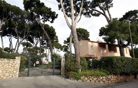 Entrance to Madoff's Summer Residence in Cap d'Antibes, France
