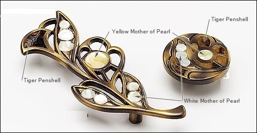 Schaub & Company Symphony Series -Penshell-Mother of Pearl Knob