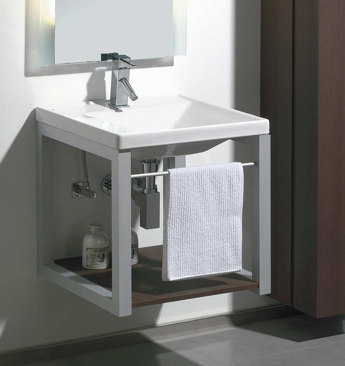 Bissonnet Minimal 52R Universal Collection Square Ceramic Sink and Frame