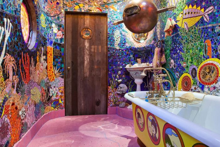 April Fool's! 9 of the World's Weirdest Bathrooms - Abode